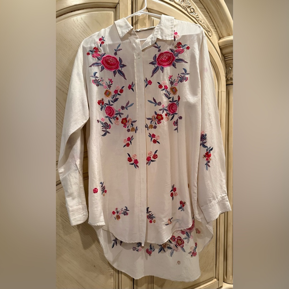 ZARA Embroidered Floral Button-Up Shirt, Size L